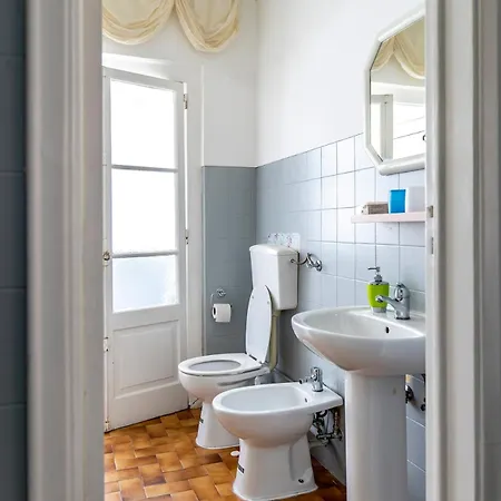 아파트 Casa De Beijing ,near Airport-expo 리스본